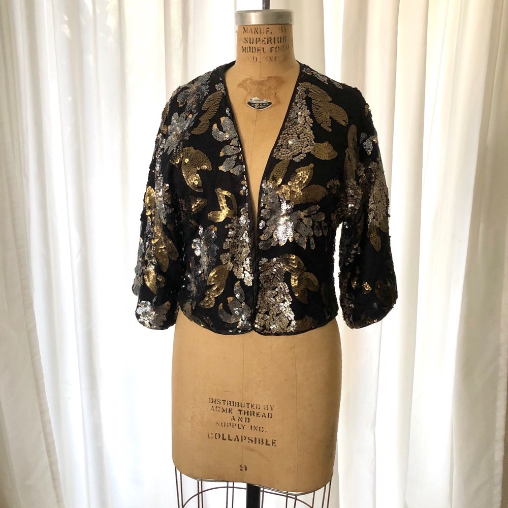 Super cute raglan sleeve sequin jacket